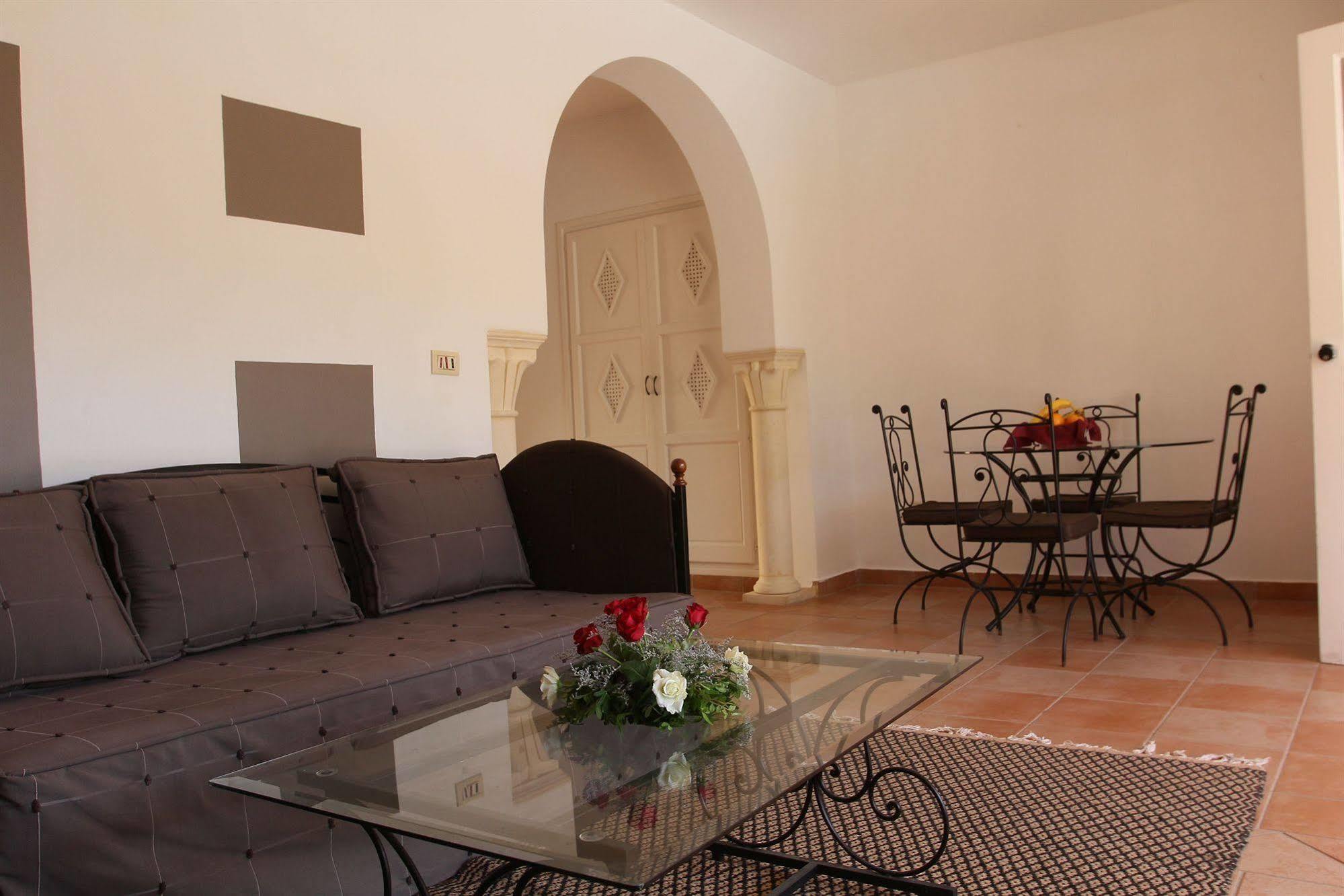 Villamar Aparthotel